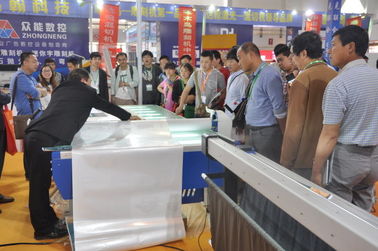 الصين 50MM سمك الصلبة مجلس صور الترقق آلة أنبوب LED الإضاءة المزود